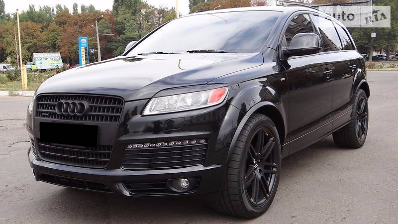 Audi Q7 2009 года