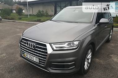 Audi Q7  2016