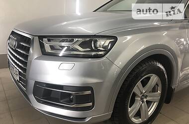 Audi Q7  2015