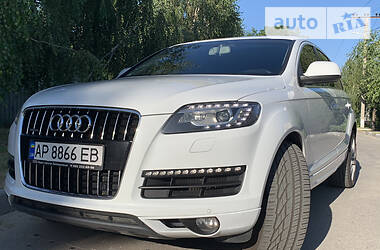 Audi Q7  2013