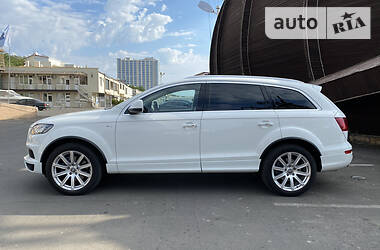 Audi Q7  2014