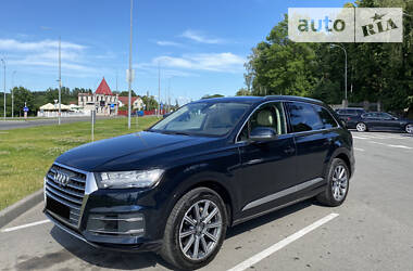 Audi Q7   2017