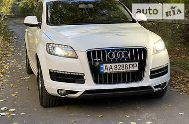 Audi Q7  2013