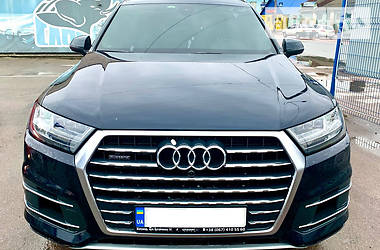 Audi Q7  2018