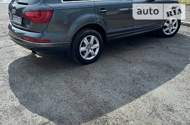 Audi Q7  2015