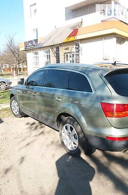 Audi Q7 quattro 2007