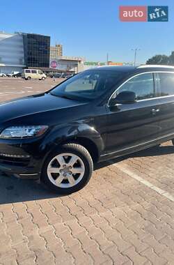 Audi Q7  2012