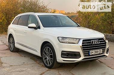 Audi Q7  2016