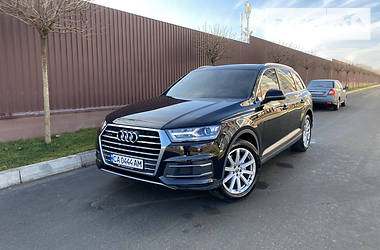 Audi Q7  2017