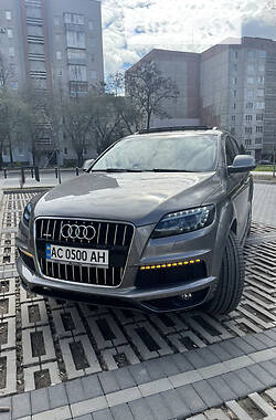 Audi Q7  2011