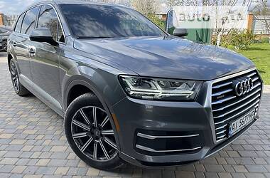 Audi Q7  2016