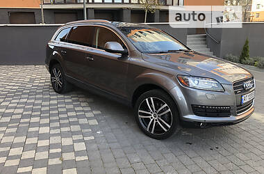 Audi Q7  2012