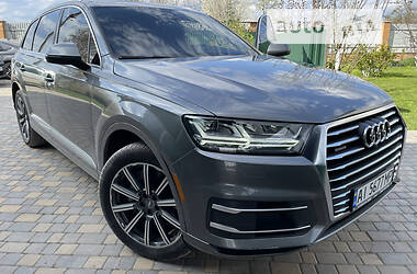 Audi Q7  2016