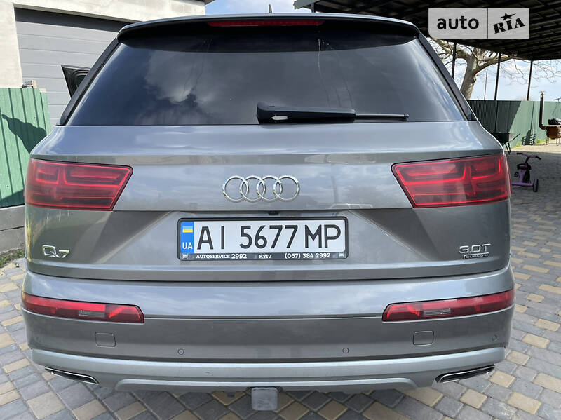 Внедорожник / Кроссовер Audi Q7 2016 в Киеве