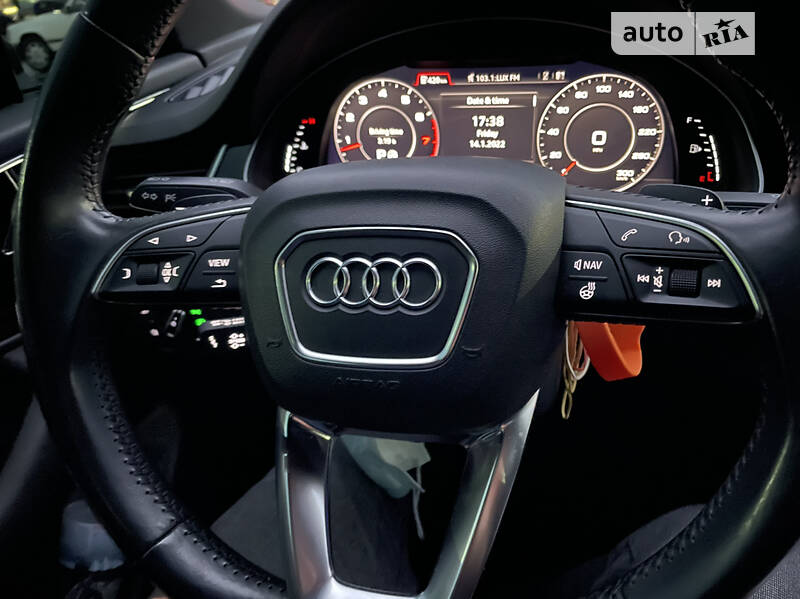 Внедорожник / Кроссовер Audi Q7 2016 в Киеве