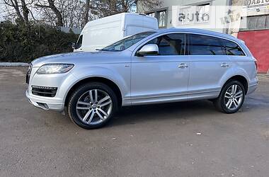 Audi Q7  2012