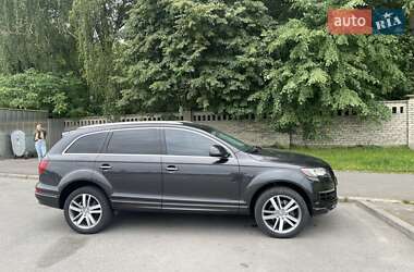 Audi Q7  2012