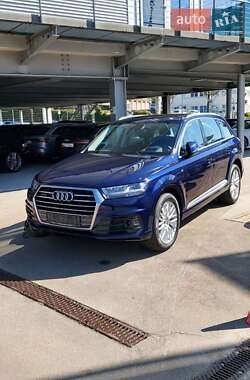Audi Q7  2018