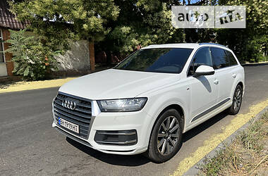 Audi Q7  2017