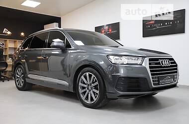 Audi Q7  2015