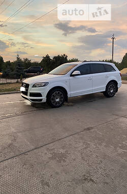 Audi Q7  2014