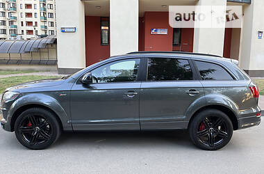 Audi Q7  2015