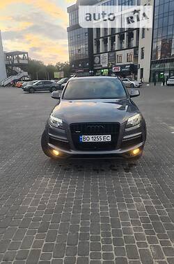 Audi Q7  2014