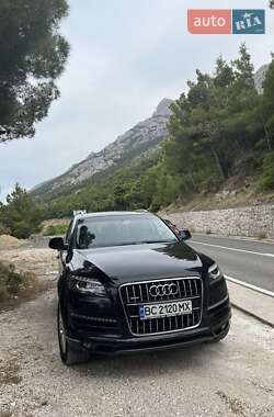 Audi Q7  2013
