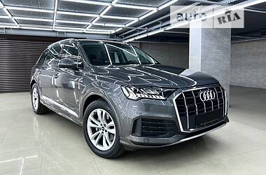 Audi Q7  2022