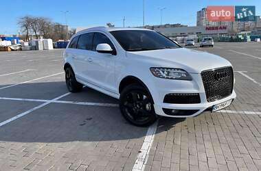 Audi Q7  2013
