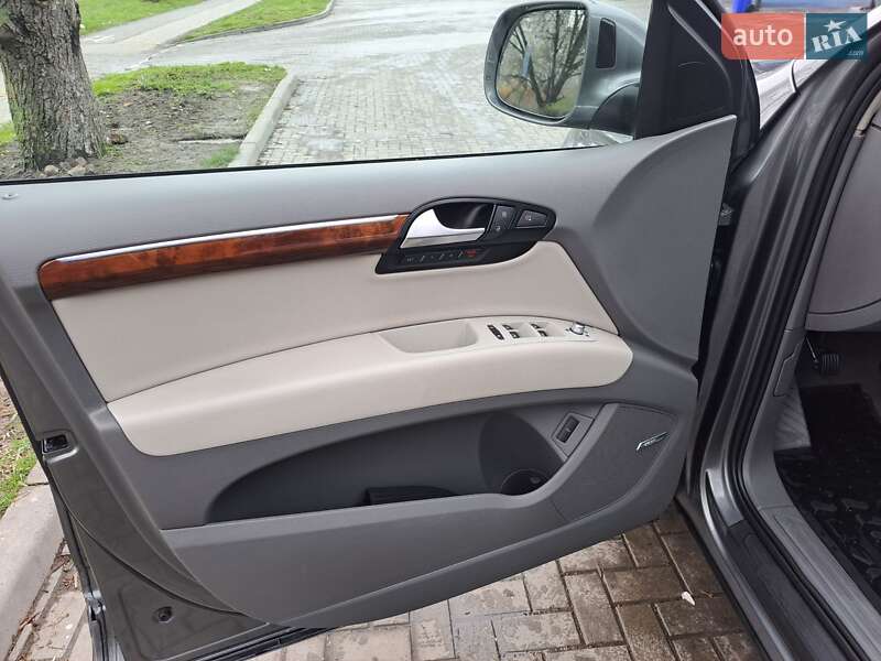 Внедорожник / Кроссовер Audi Q7 2015 в Львове фото 12 Внедорожник / Кроссовер Audi Q7 2015 в Львове