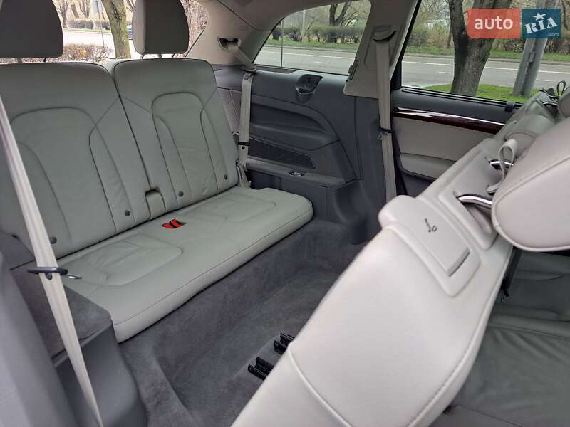Внедорожник / Кроссовер Audi Q7 2015 в Львове фото 19 Внедорожник / Кроссовер Audi Q7 2015 в Львове