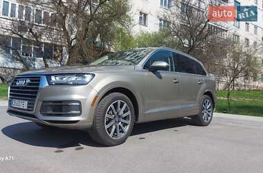 Audi Q7  2016