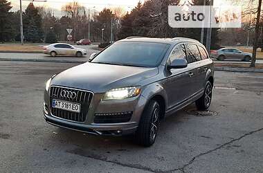 Audi Q7  2011