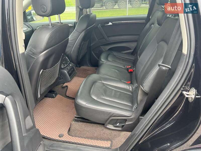 Позашляховик / Кросовер Audi Q7 2014 в Ковелі