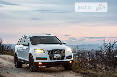 Audi Q7  2013