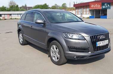 Audi Q7  2011