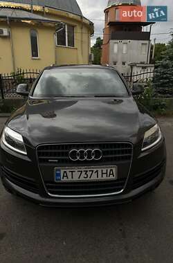 Audi Q7  2008