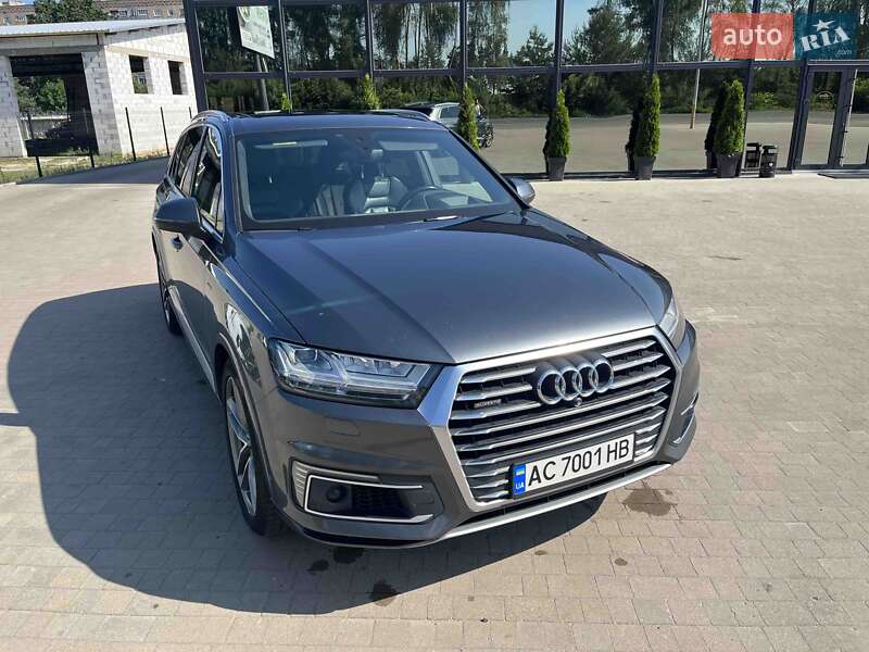 Audi Q7
