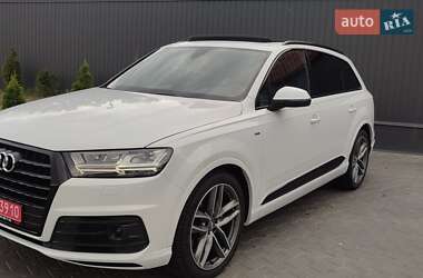 Audi Q7  2016