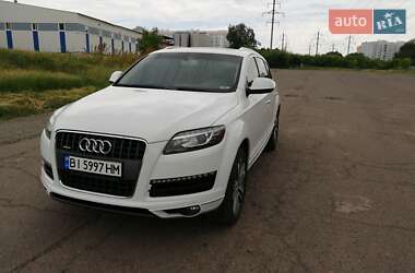 Audi Q7  2015