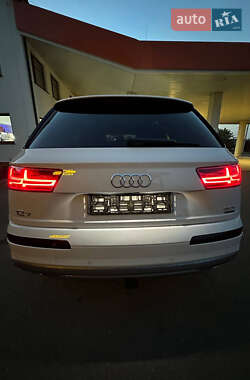 Позашляховик / Кросовер Audi Q7 2017 в Львові