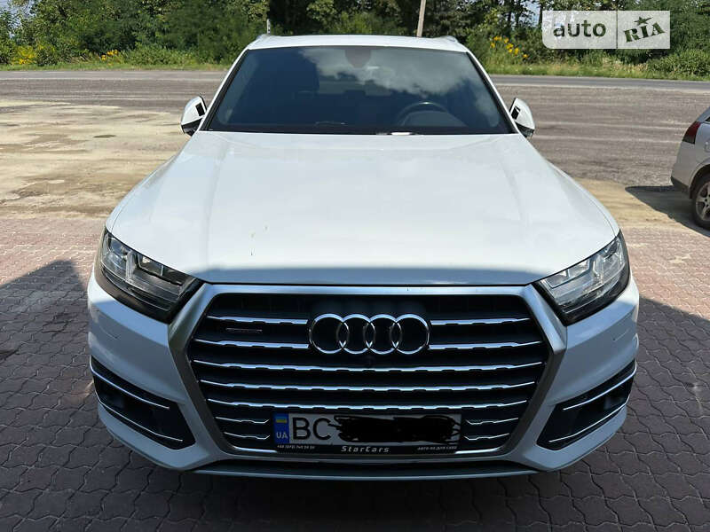 Позашляховик / Кросовер Audi Q7 2017 в Львові