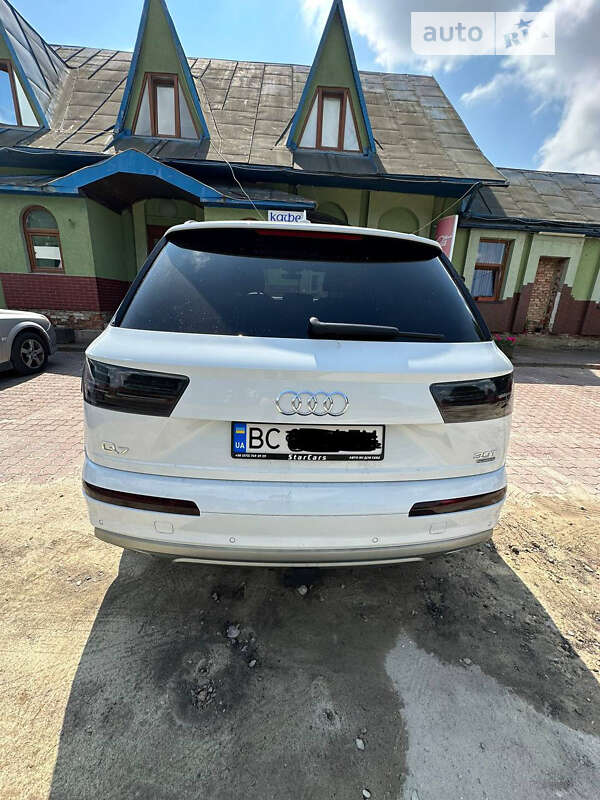 Позашляховик / Кросовер Audi Q7 2017 в Львові