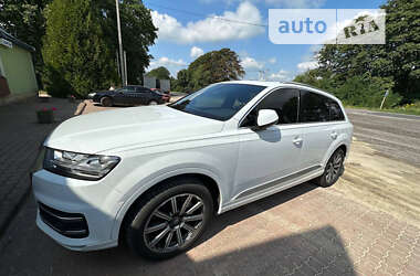 Позашляховик / Кросовер Audi Q7 2017 в Львові
