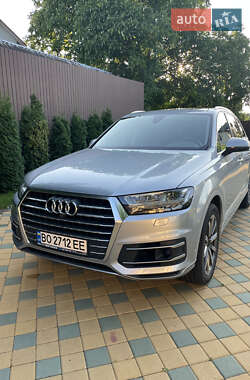 Audi Q7  2019