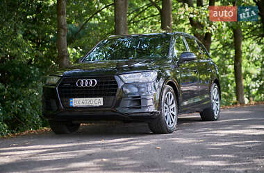Audi Q7  2016