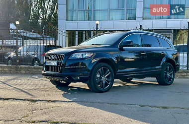 Audi Q7  2013