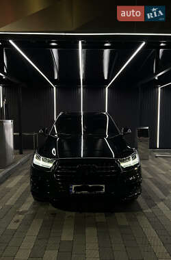 Audi Q7  2017