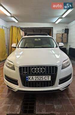 Audi Q7  2013